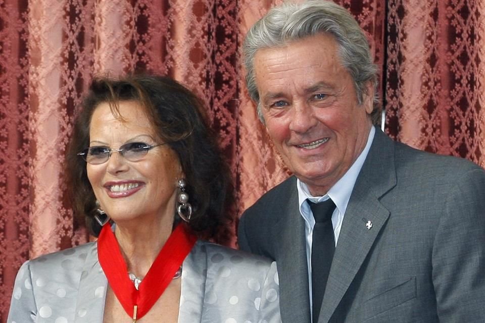 Claudia Cardinale compartió créditos con Delon en las cintas 'El Gatopardo' y 'Rocco y sus Hermanos'.