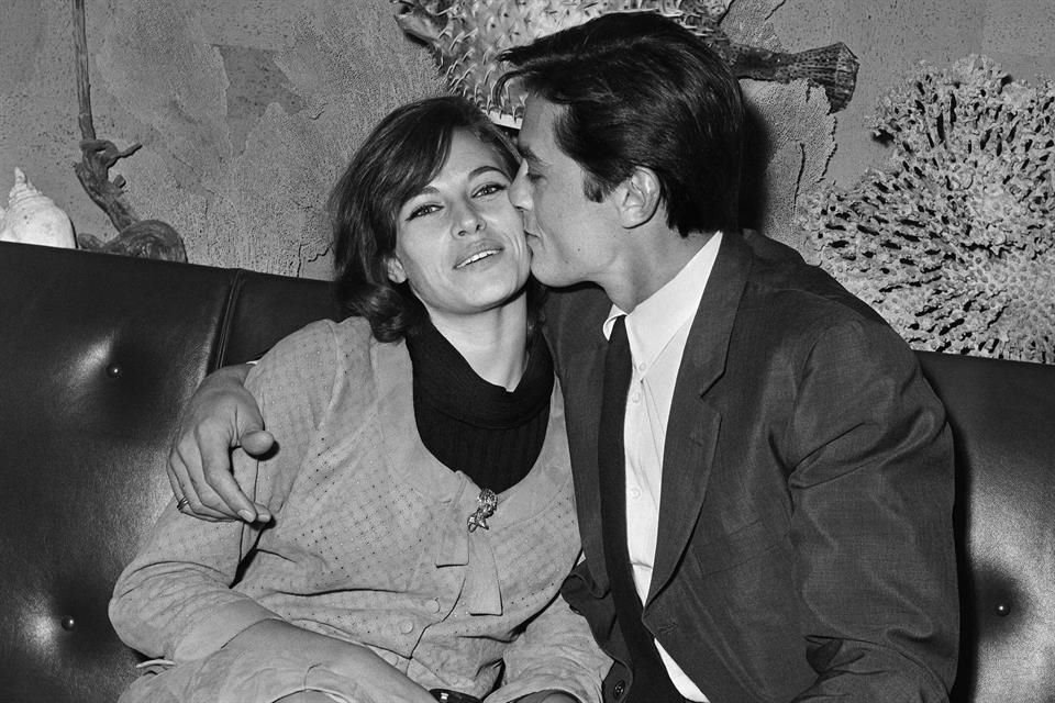 La pareja conformada por Nathalie y Alain se divorció el 14 de febrero de 1969, después de cuatro años y medio de matrimonio.