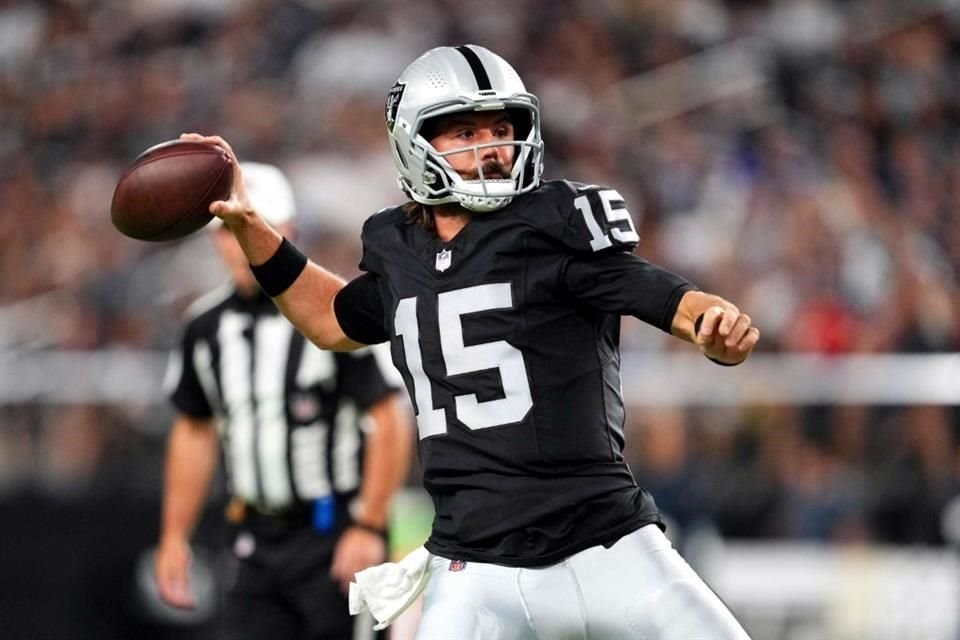 La experiencia y el manejo de la ofensiva por parte de Gardner Minshew le dio el puesto titular como quarterback de los Raiders.