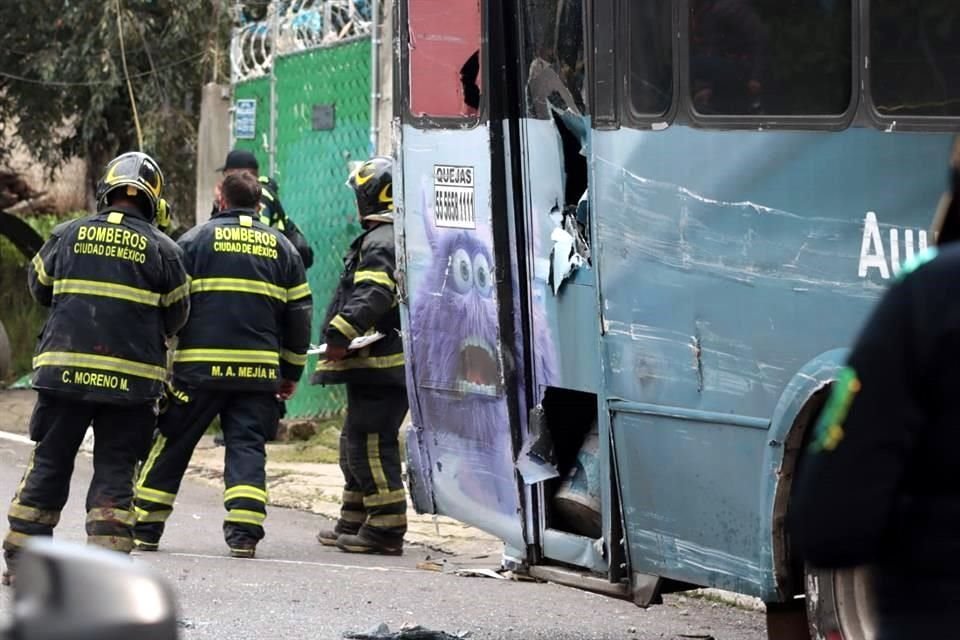 Nueve personas fueron trasladadas al hospital debido a la gravedad de sus lesiones.