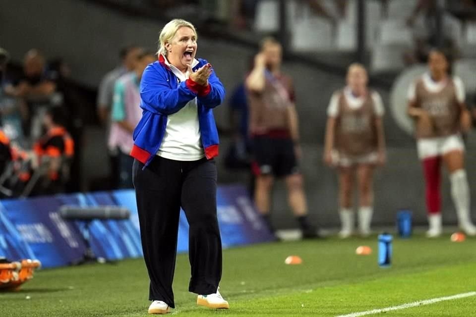 Emma Hayes aceptó el reto y en este 2024 apareció y le cambió la cara al futbol femenil del seleccionado estadounidense.  este año apareció Hayes y dio vuelta a la hoja