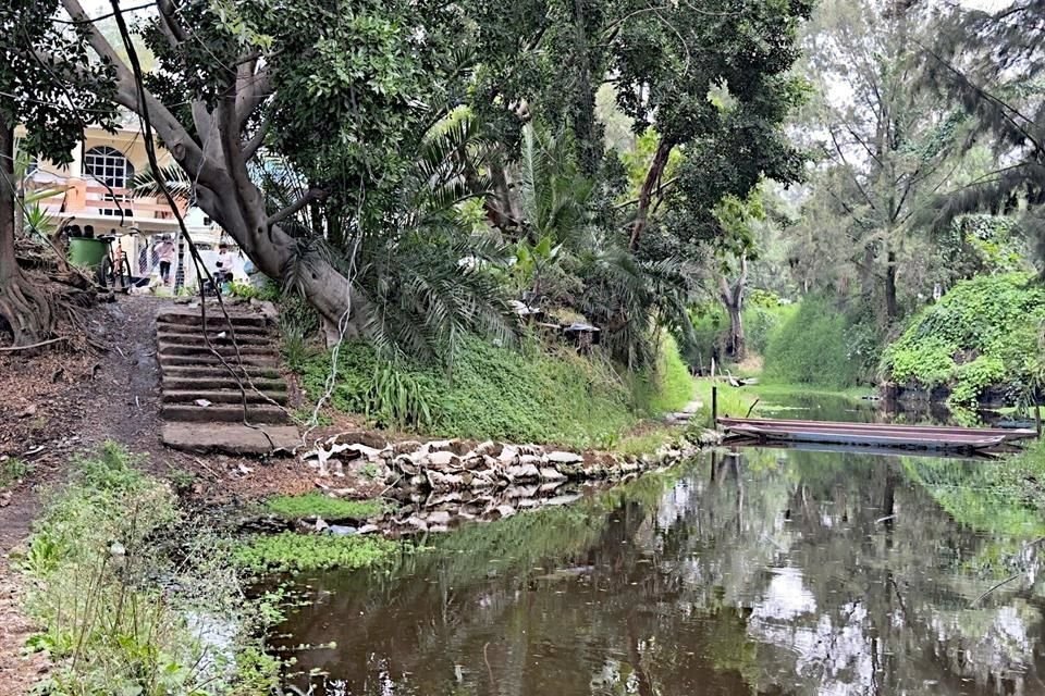 CONTRASTE. Las chinampas perdieron su vocación agrícola y ahora es cada vez más frecuente hallar viviendas.