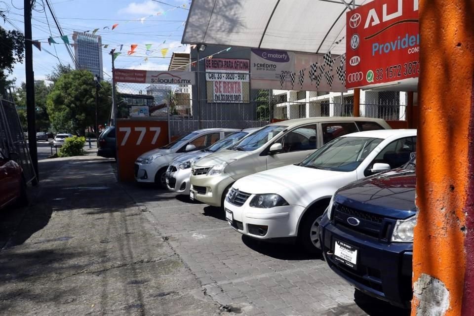 La mayor parte de las víctimas de fraudes en la compra de autos fueron contactadas en redes sociales y sitios de internet.