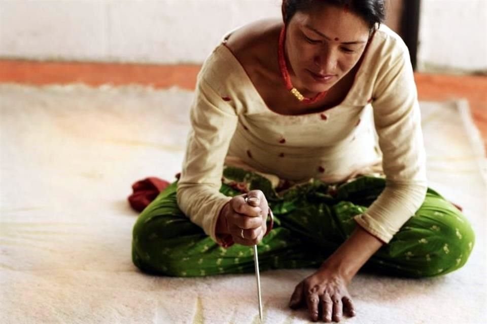 La técnica de tejido a mano proviene de los expertos artesanos en Nepal.