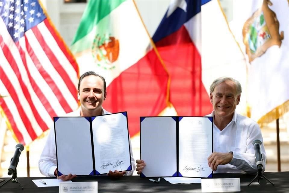 Los gobernadores Manolo Jiménez y Gregg Abbott firmaron un acuerdo para fortalecer los lazos entre Coahuila y Texas.