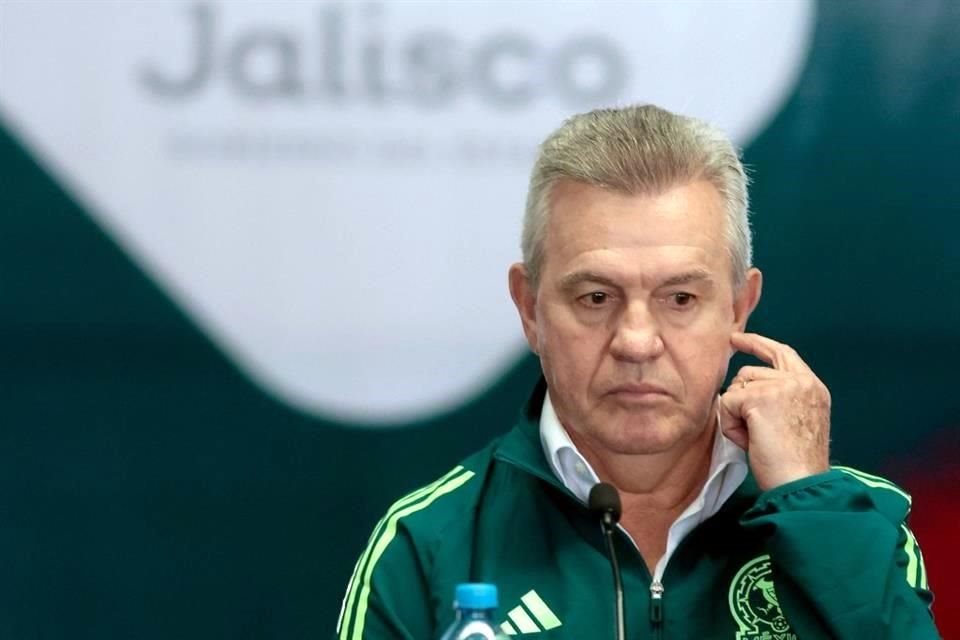 Javier Aguirre, quien estuvo ayer en Guadalajara, tiene toda la confianza de Benjamín Galindo.