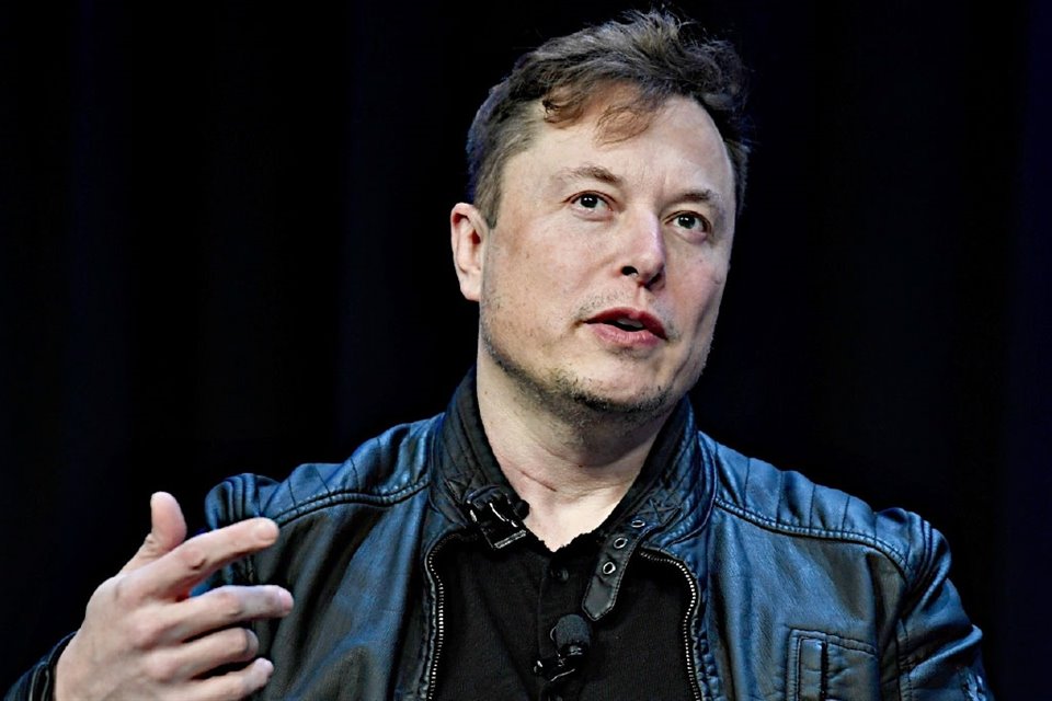 Elon Musk pidió 13 mil millones de dólares a los bancos para comprar Twitter.