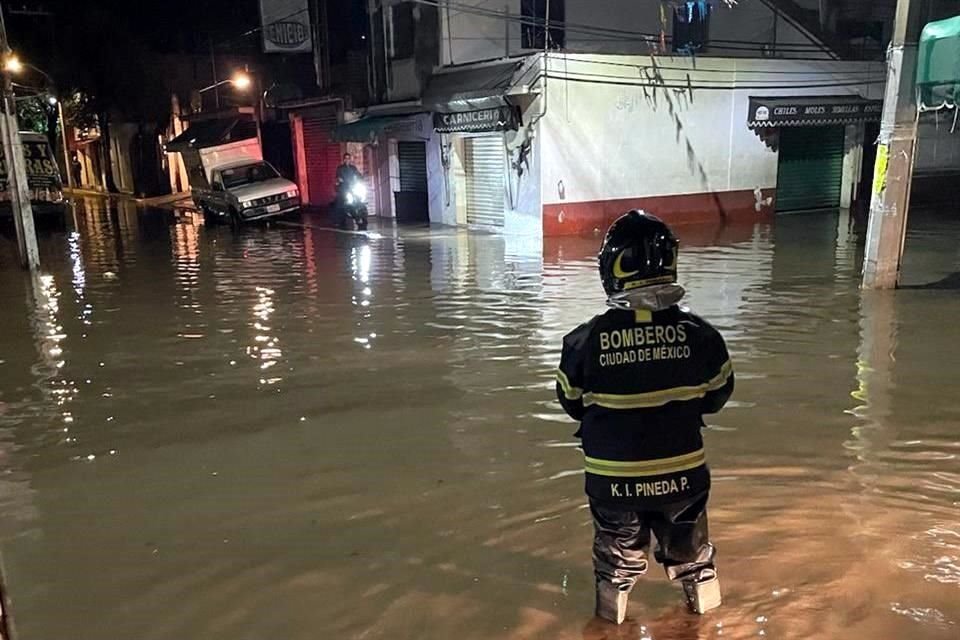 Servicios de emergencia fueron movilizados en la zona.