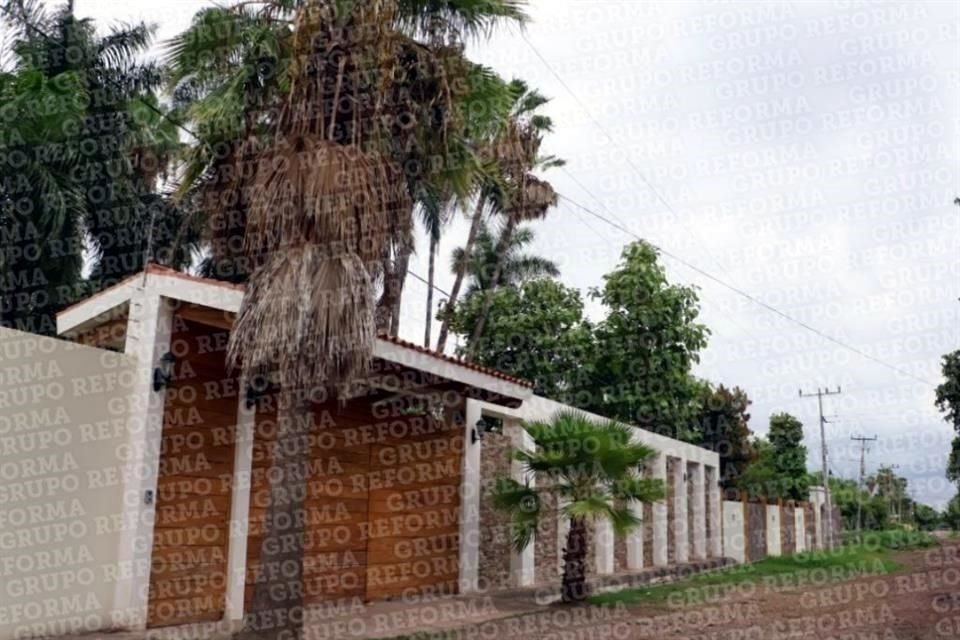 Este es el exterior de la finca San Julián en Culiacán, Sinaloa, donde la FGR señala que estuvo 'El Mayo' Zambada antes de ser detenido en EU.