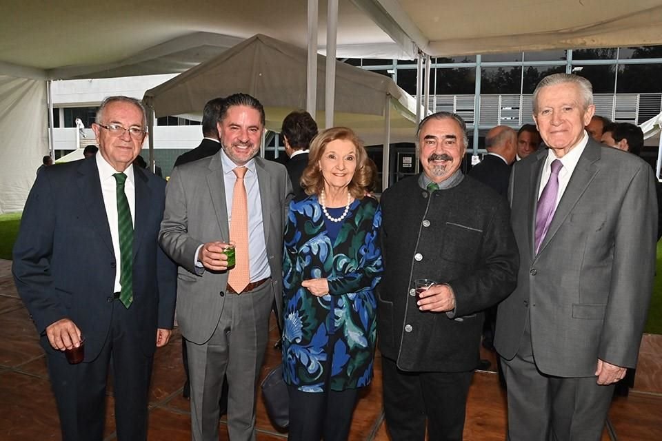 Celebra la UIC Claustro Universitario rumbo a su aniversario