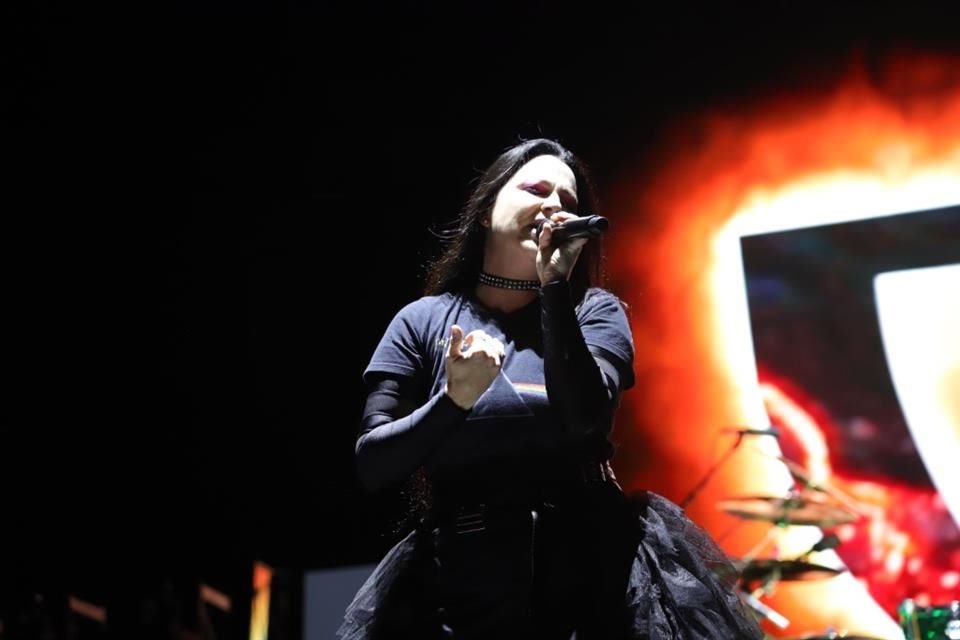 La vocalista Amy Lee agradeció el apoyo de sus fans.