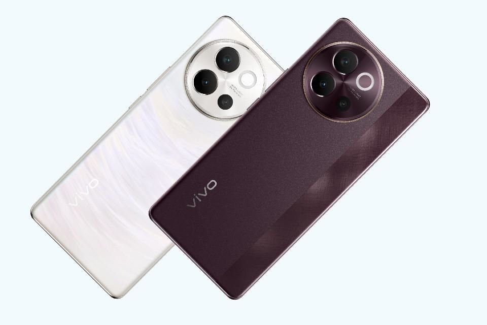 Vivo V40 Lite cuenta con los colores blanco y café.