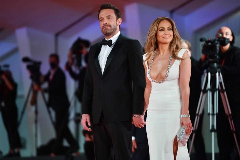 Ben Affleck cortó contacto con los hijos de Jennifer Lopez, como resultado de su divorcio, según fuentes.