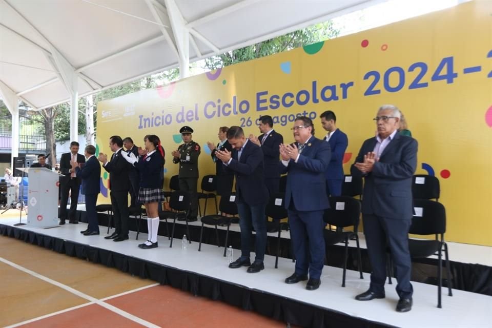 Arranque del ciclo escolar 2024-2025 en la Escuela Secundaria Mixta 18 Manuel López Cotilla en Ciudad Granja.