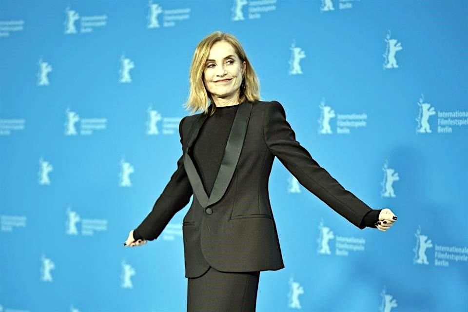 Los actores suelen tener más de un proyecto en marcha. La actriz francesa Isabelle Huppert lleva la multitarea al siguiente nivel.