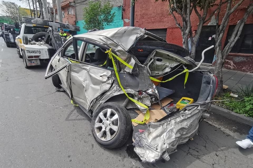 El accidente ocurrió sobre Eje 1 Norte Fuerza Aérea Mexicana, a la altura de Avenida Santos Dumont. 