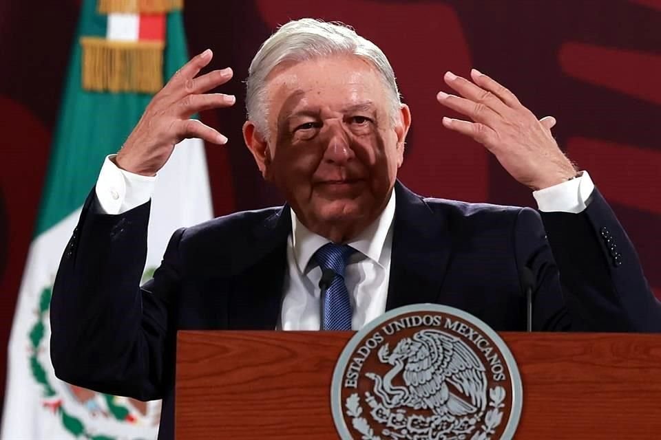 López Obrador en su conferencia de prensa de la mañana de este martes en Palacio Nacional.