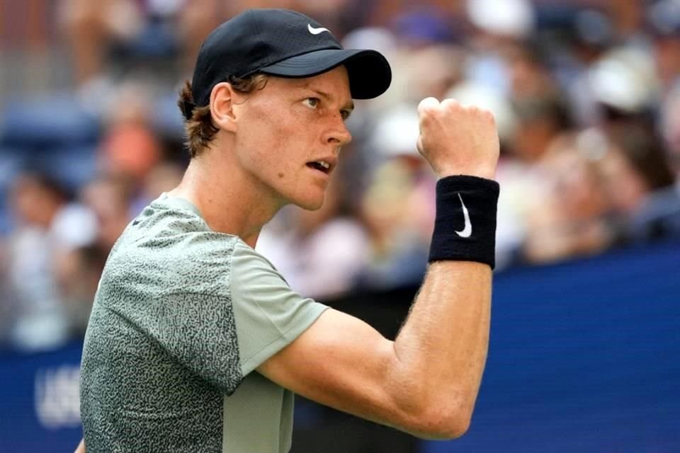 Jannik Sinner tiene un buen debut en el US Open.