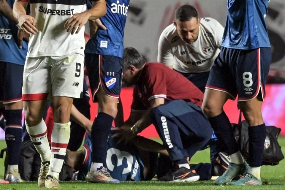 El jugador sufrió una crisis cardiaca durante el juego un juego de la Copa Libertadores.