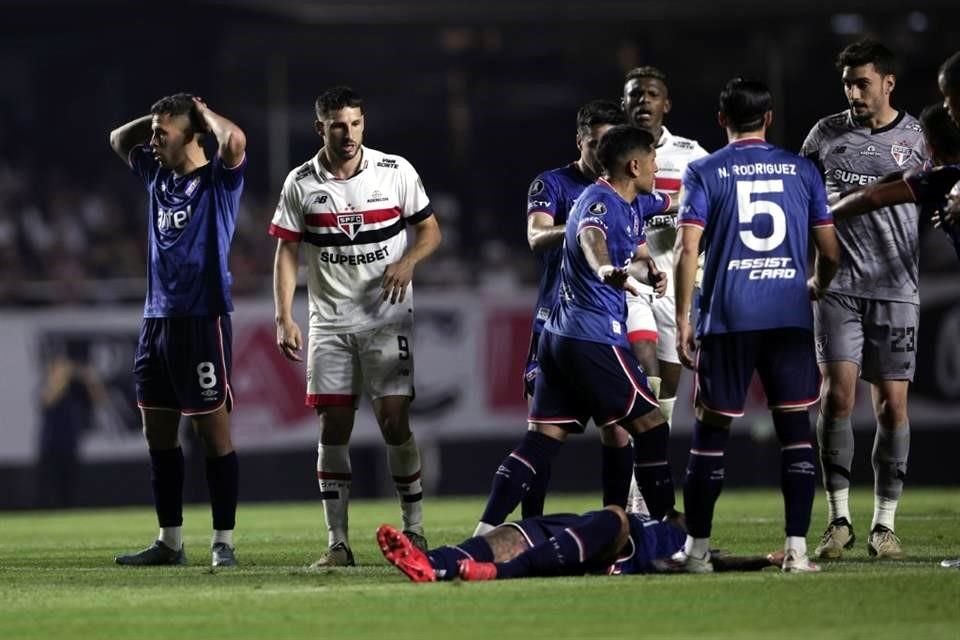 Izquierdo se había desvanecido durante el duelo ante Sao Paulo.