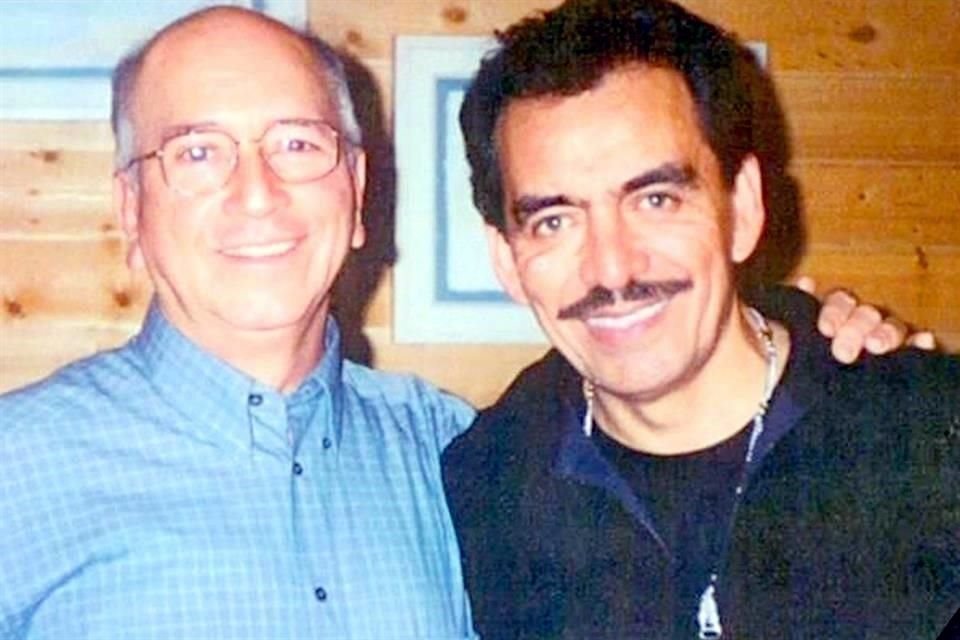 El cantante, compositor y productor mexicano Chucho Rincón está satisfecho con su prolífica carrera, que abarca poco más de 65 años, en los cuales impulsó carreras de artistas como Joan Sebastian.