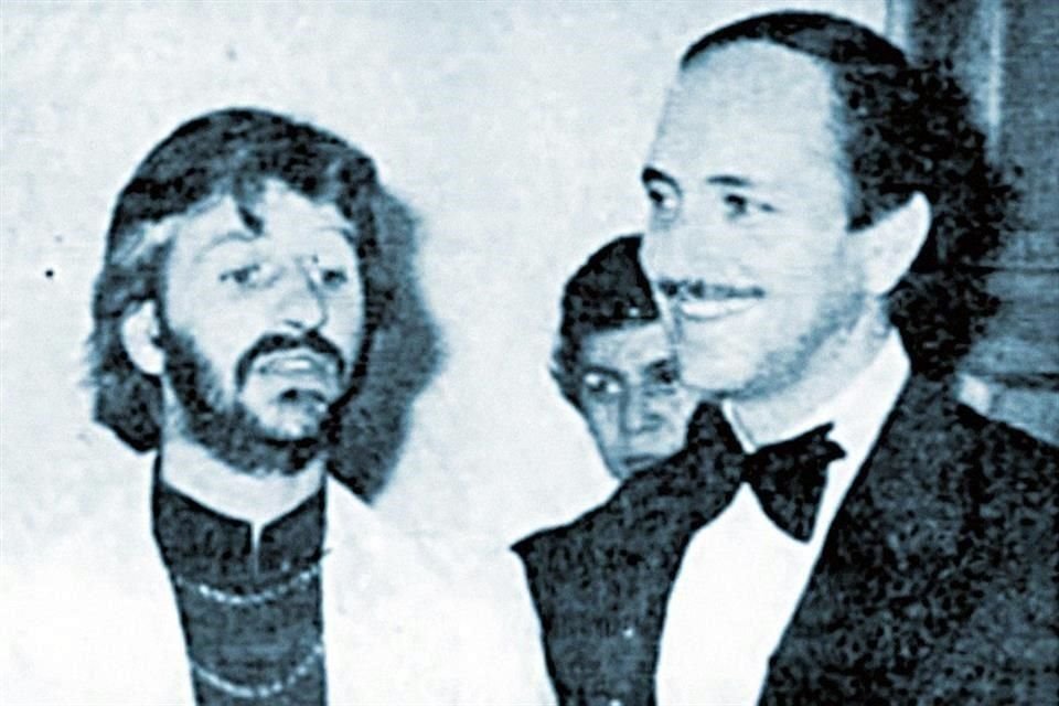 Como productor, Rincón ha realizado más de 300 discos de artistas como Alejandro Fernández, Pedro Infante, La Sonora Santanera y Chavela Vargas, y ha conocido a artistas como Ringo Starr (en foto).