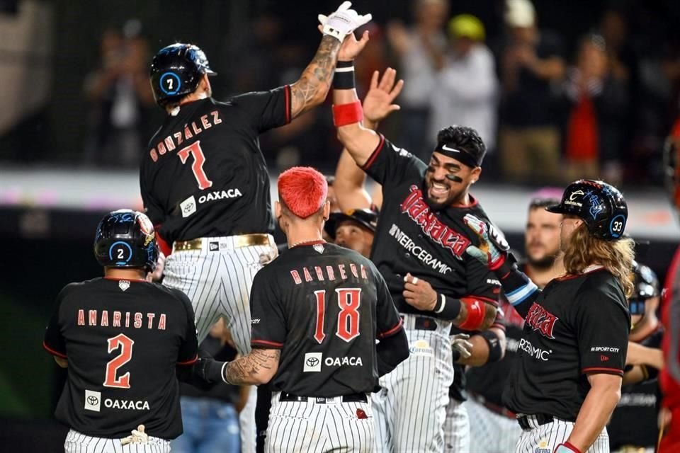 Los Guerreros vinieron de atrás para dejar en el terreno a los Diablos Rojos.