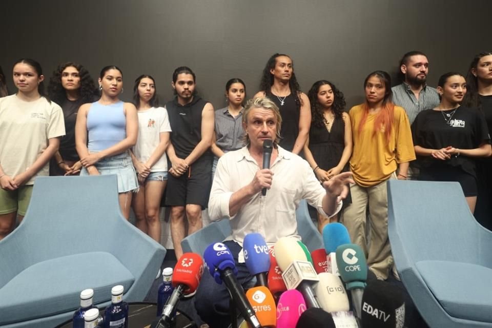 La producción del musical 'Malinche' confía en que las declaraciones de los becarios mexicanos aclaren el caso que enfrenta Nacho Cano.