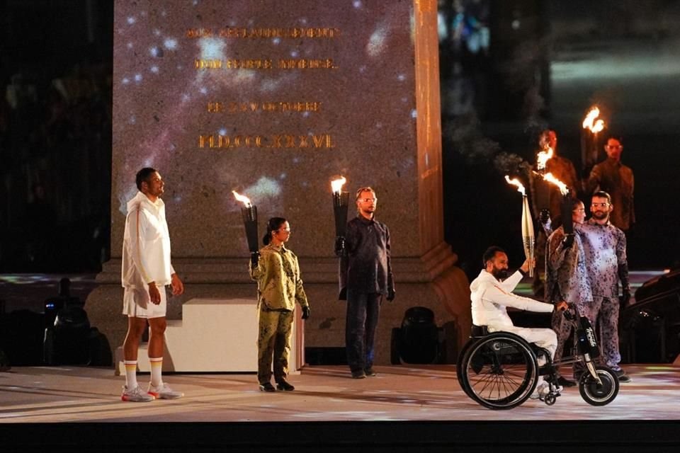 Un mes después del inicio de los JO, París recibe a miles de deportistas durante la ceremonia inaugural de los Juegos Paralímpicos 2024.