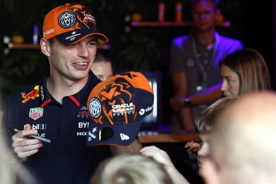 Max Verstappen tiene contrato con Red Bull.