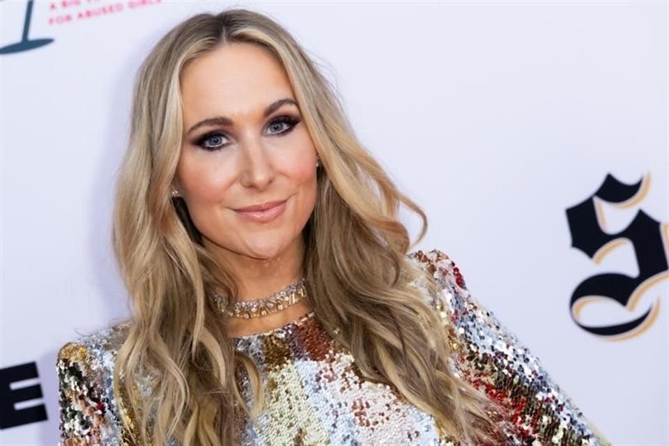 Nikki Glaser aseguró es un logro más en su carrera formar parte de los Globos de Oro.