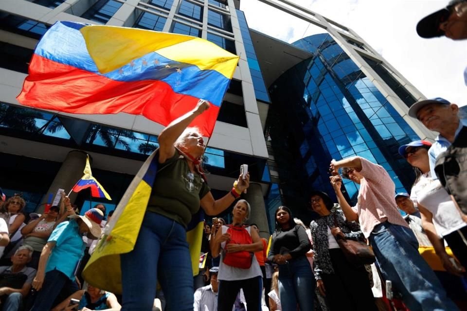 Una mujer durante una protesta de la Oposición en Caracas, el 28 de agosto del 2024.