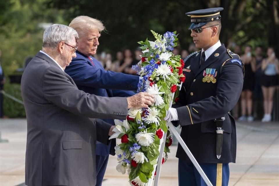 El candidato presidencial Donald Trump durante un evento en el Cementerio Nacional de Arlington, el 26 de agosto del 2024.