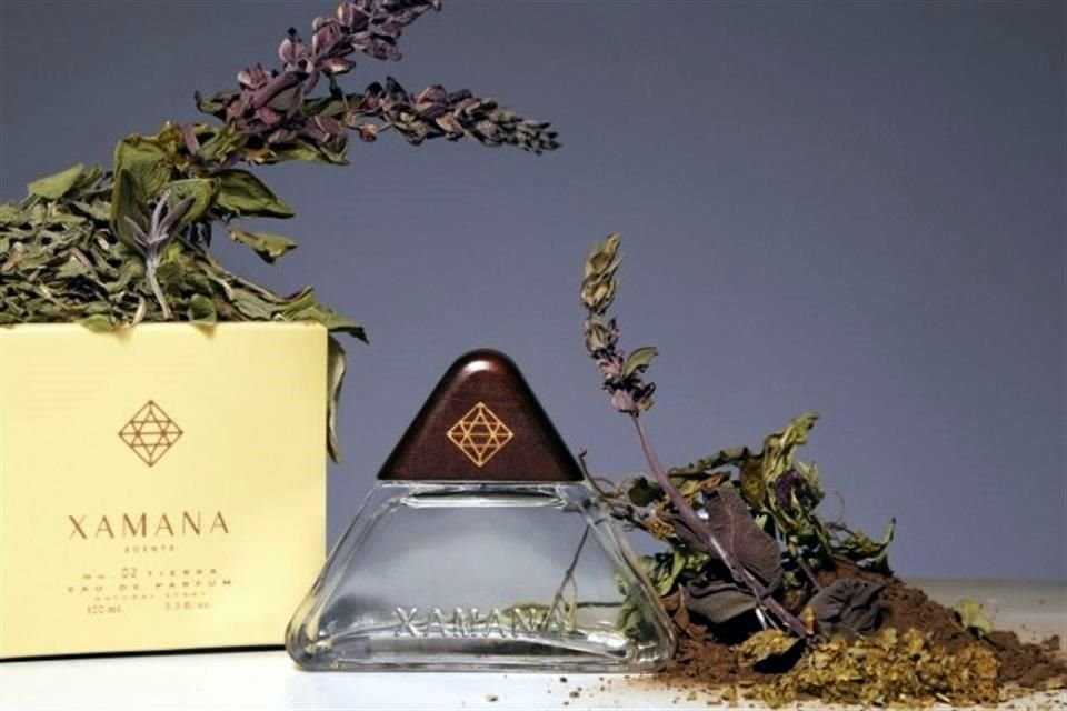 Su presentación denominada 'tierra' combina el mejor aroma de la naturaleza y sutileza de los perfumes.