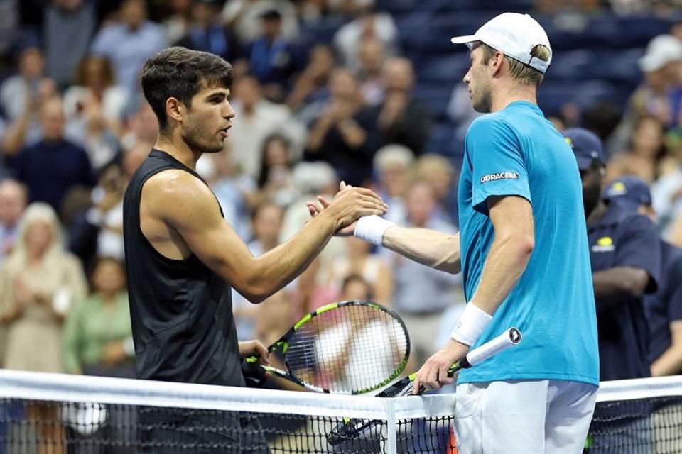 Carlos Alcaraz perdió 6-1, 7-5 y 64 en la Segunda Ronda del US Open ante el número 74 del ranking, el neerlandés Botic van de Zandschulp.