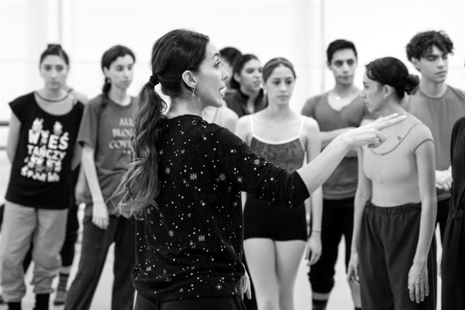 Sonia Jiménez durante un ensayo de la obra.