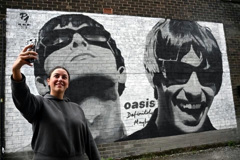 Este viernes fue la preventa de boletos para los concierto de Oasis; en la reventa comenzaron a ofrecerse en 6 mil libras (7800 dólares).