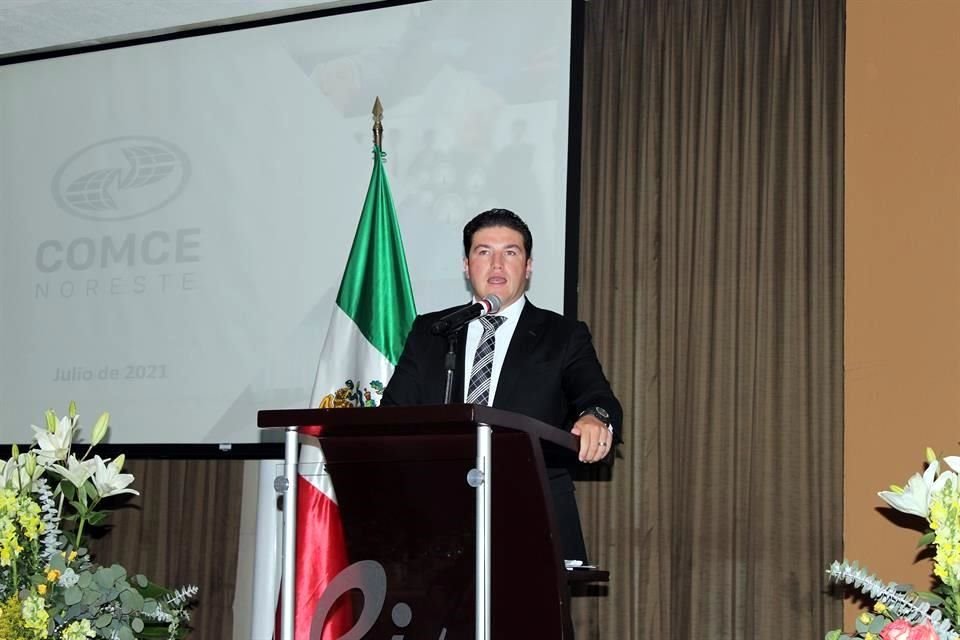 Samuel García participó en el evento organizado por el Consejo Mexicano de Comercio Exterior Noreste.