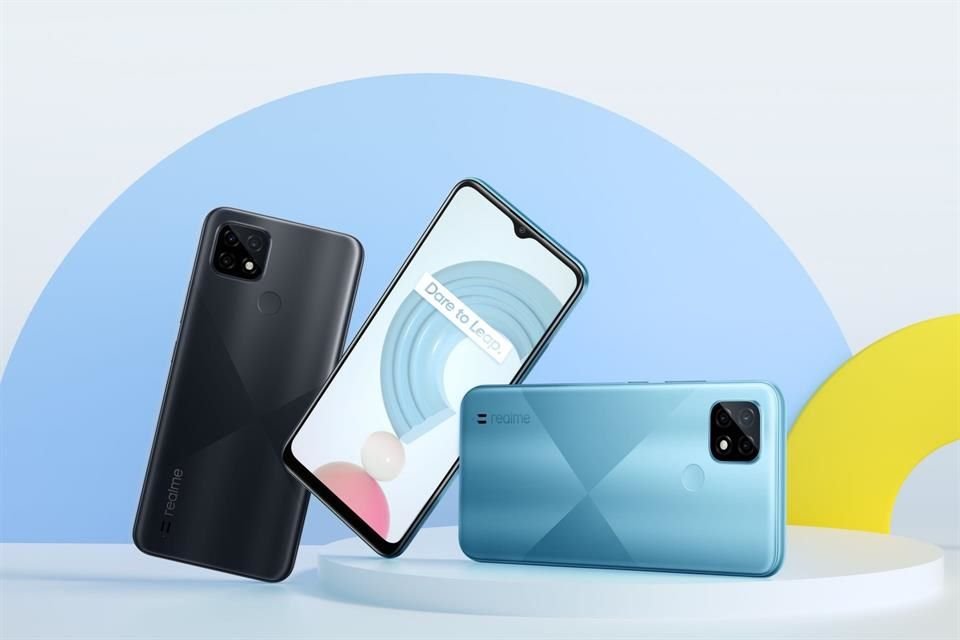 El smartphone realme C21 ya está disponible, mientras que el reloj realme Watch 2 y los audífonos realme Buds Q2 debutarán pronto.