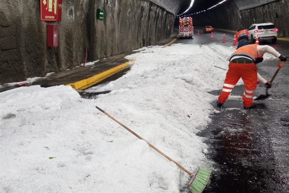 En algunos puntos el hielo alcanzó un metro de altura.