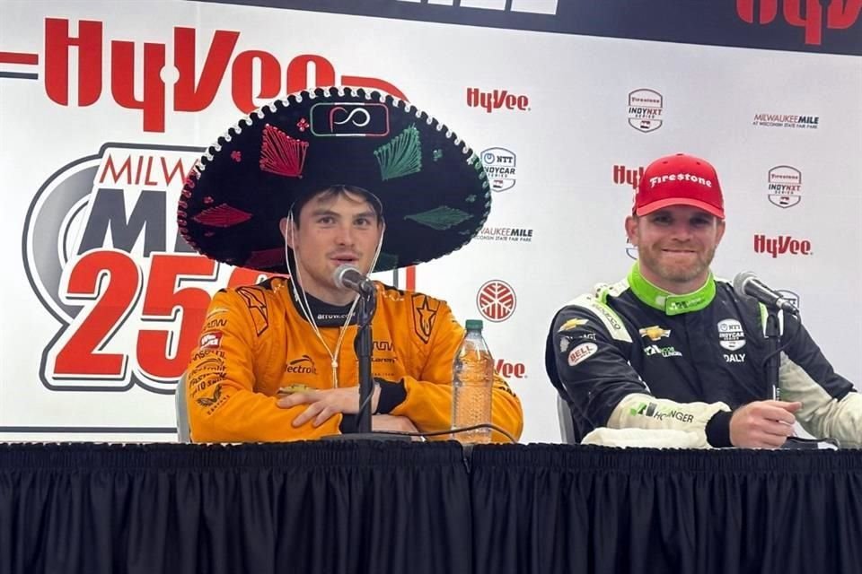 Pato O'Ward celebró a la mexicana.