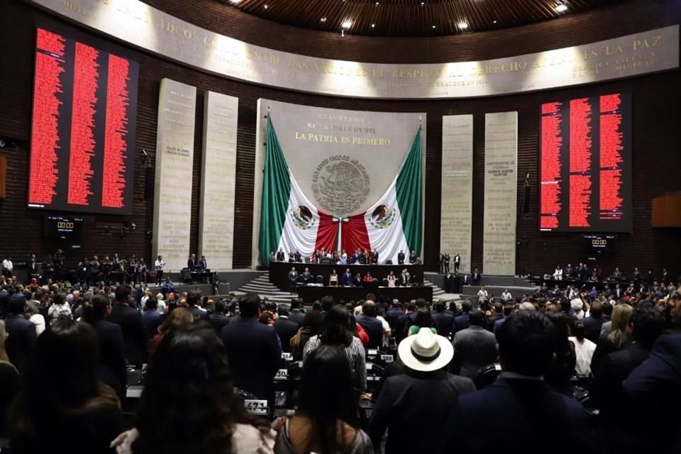 La Cámara de Diputados emitió el Bando Solemne que declara a Claudia Sheinbaum como la primera Presidenta electa de México.