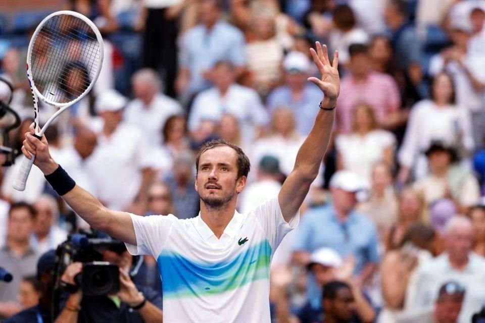 Daniil Medvedev venció a Nuno Borges en una hora y 51 minutos con parciales de 6-0, 6-1 y 6-3 en el US Open.