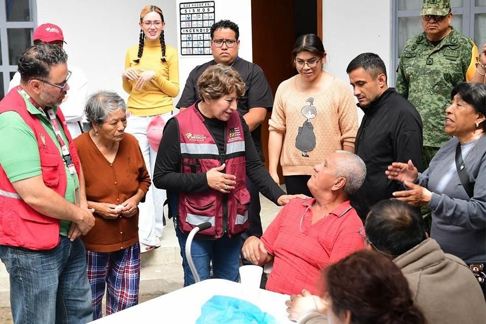 Anuncia Delfina Gómez entrega de enseres en Chalco