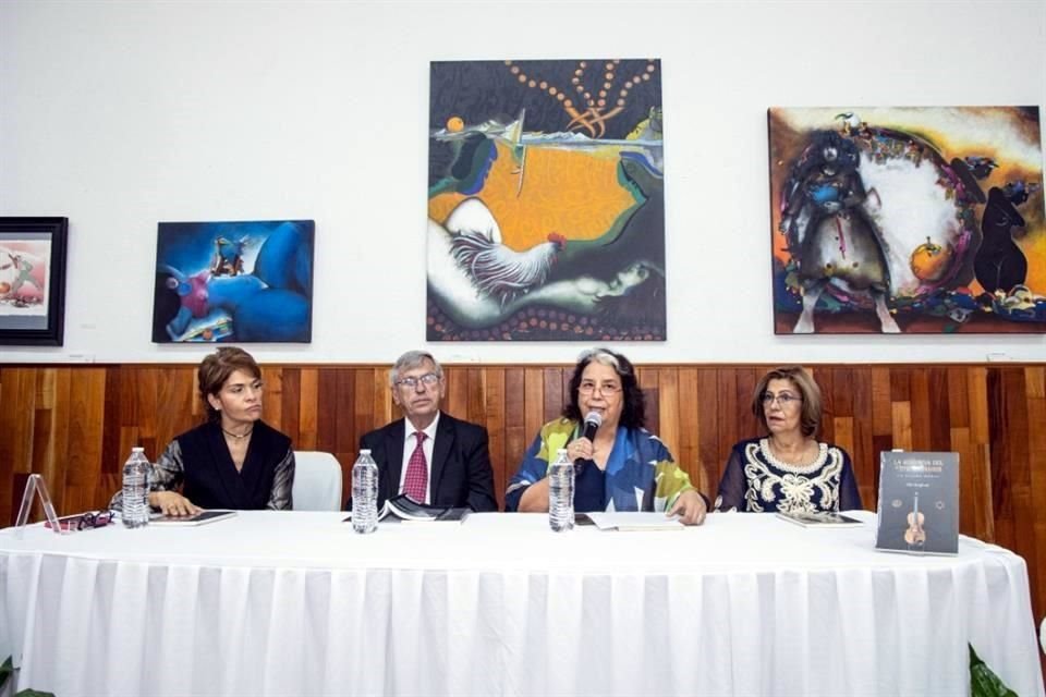 Liliana Ovalle de la Cruz, Nils Skoglund, Lilia Cárdenas y Dolores Quintanilla