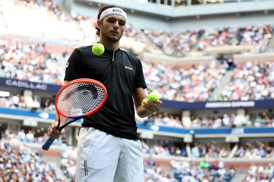 Taylor Fritz se impuso por 7-6(2), 3-6, 6-4 y 7-6(3) a Alexander Zverev y clasificó por primera vez para Semis del Abierto de Estados Unidos.