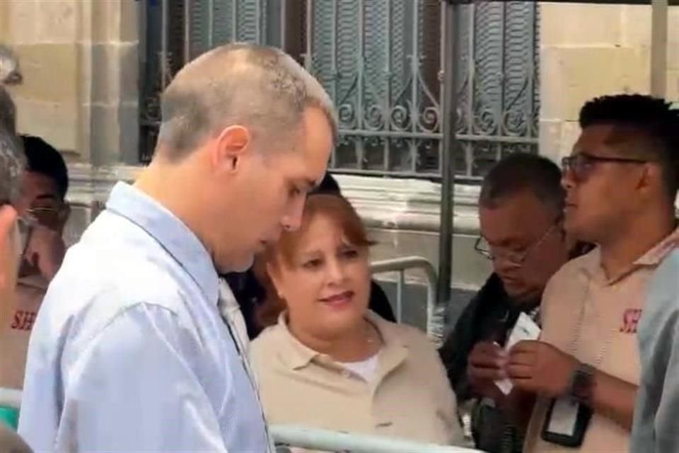 El llamado 'Niño Verde' dijo que se coló a una reunión de legisladores del PVEM con el Secretario de Hacienda.