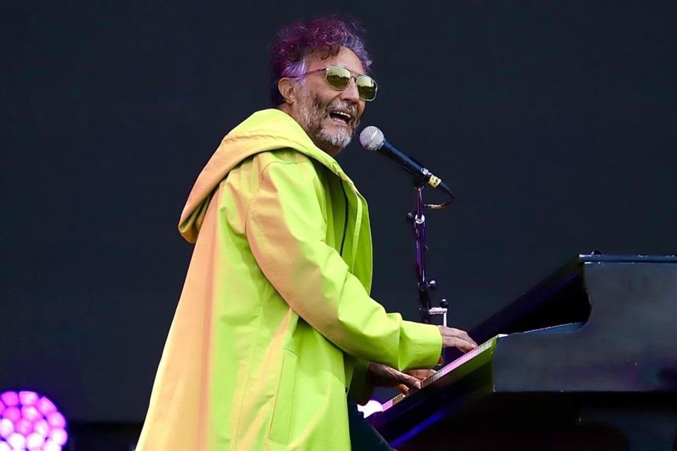 Fito Páez anunció la suspensión de su concierto en el Zócalo de la CDMX debido a un accidente que le provocó la fractura de cinco costillas.