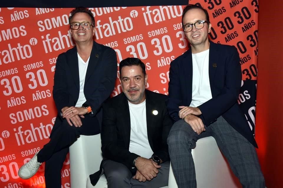 Fernando Famanía, Luis Lamberri e Ignacio Famanía.