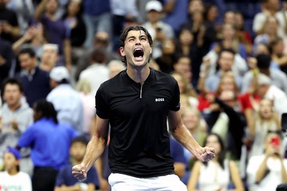 Taylor Fritz se impuso a su compatriota Frances Tiafoe en cinco sets y buscará ser el primer estadounidense desde 2003 en ganar el US Open.